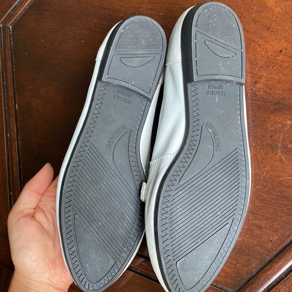 Leather Shoes - Picture 4 of 5